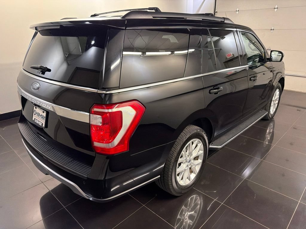 Used 2021 Ford Expedition XLT AWD/4WD image 6