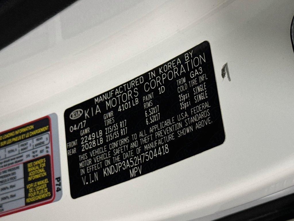 Used 2017 Kia Soul + w/ Primo Package FWD image 34