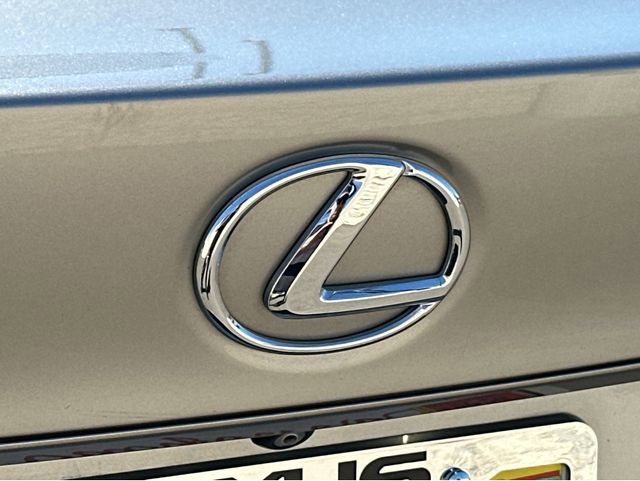 Used 2016 Lexus IS 200t image 21