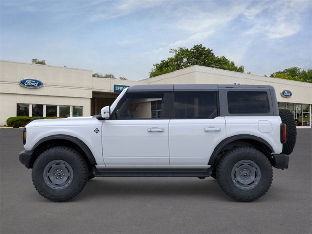 New 2025 Ford Bronco Outer Banks w/ Sasquatch Package image 3