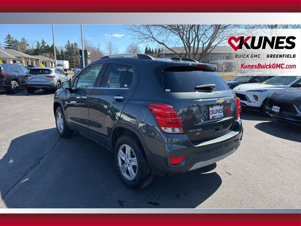Used 2018 Chevrolet Trax LT w/ LT Convenience Package AWD/4WD image 8
