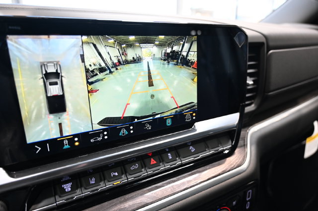 New 2026 Chevrolet Silverado 2500 LTZ w/ LTZ Premium Package AWD/4WD image 19