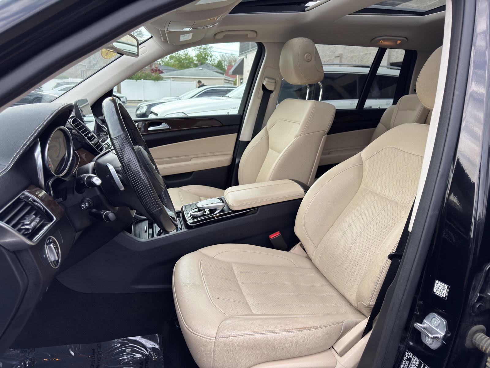 Used 2019 Mercedes-Benz GLS 450 4MATIC w/ Premium 1 Package image 18