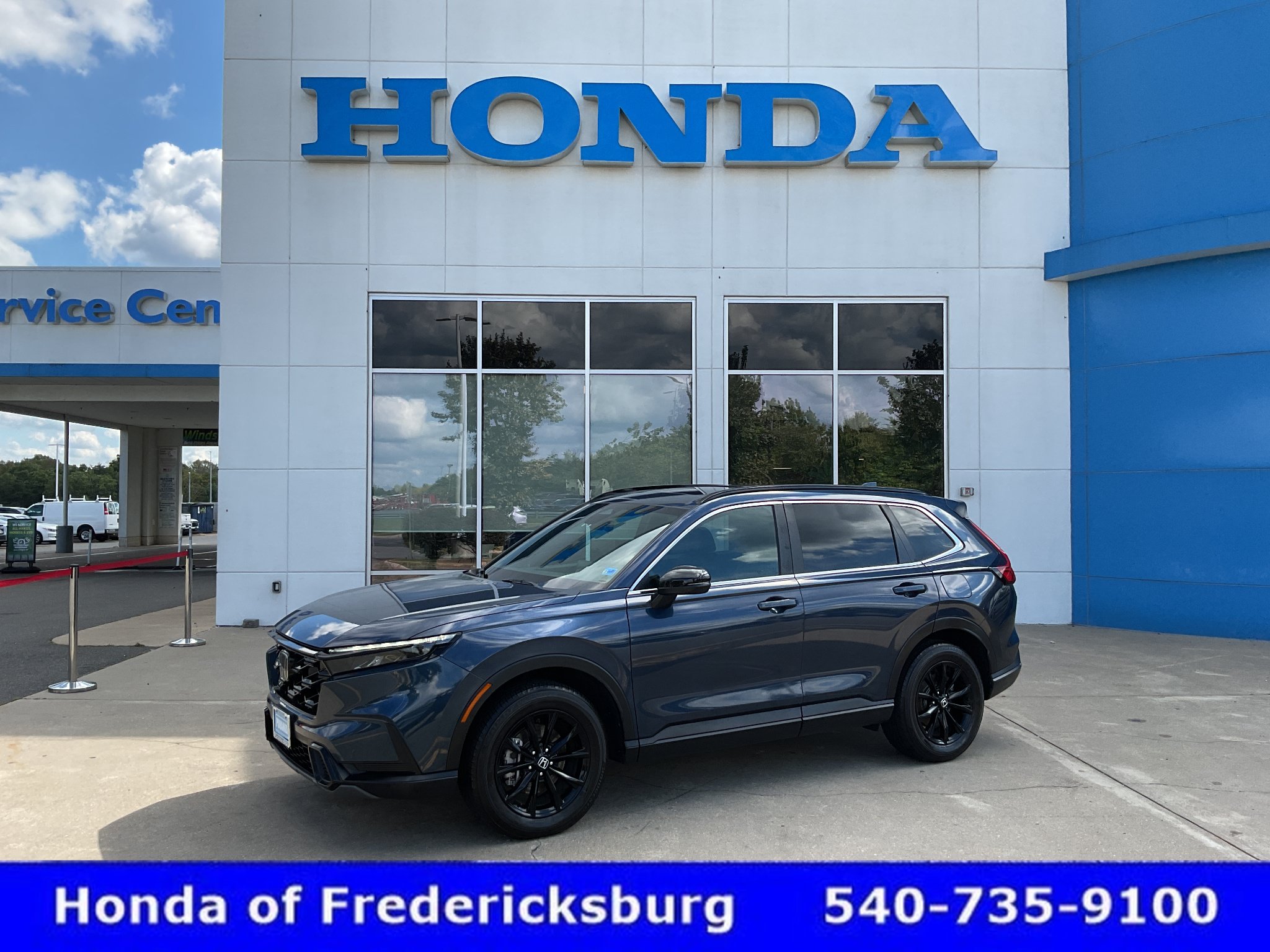 Used 2025 Honda CR-V Sport image 1
