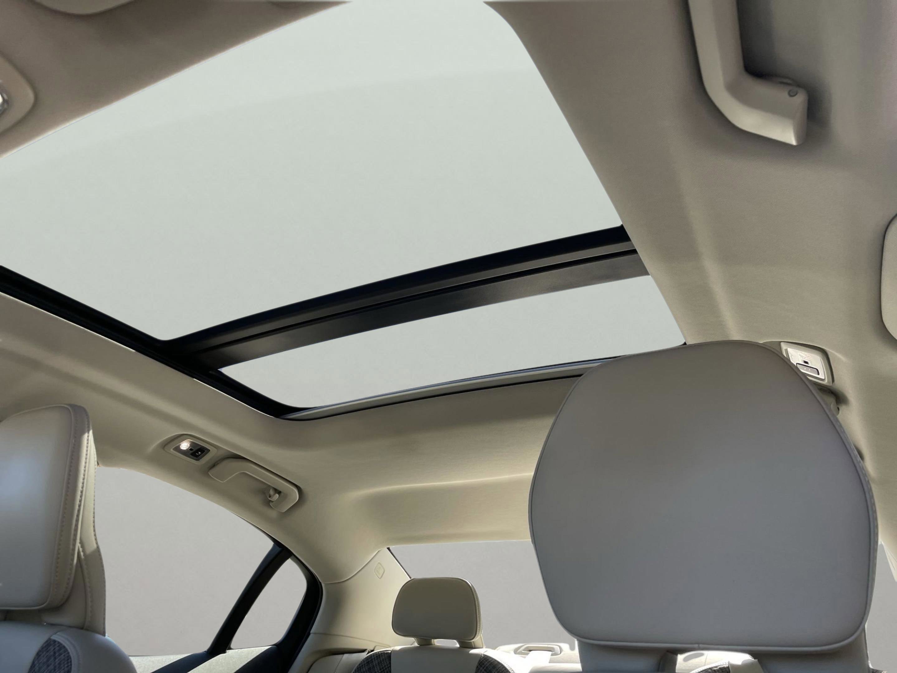 Used 2021 Volvo S60 T5 Momentum w/ Protection Package Premier image 15