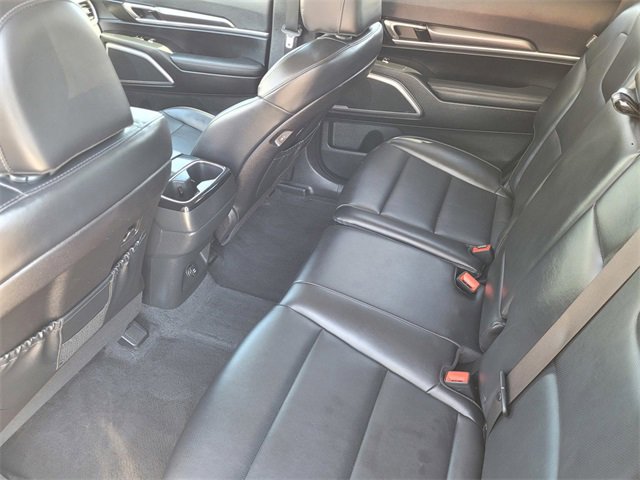 Used 2024 Kia Telluride LX image 8