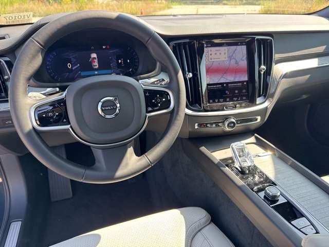 New 2026 Volvo V60 B5 Cross Country Ultra w/ Protection Package Premier image 11