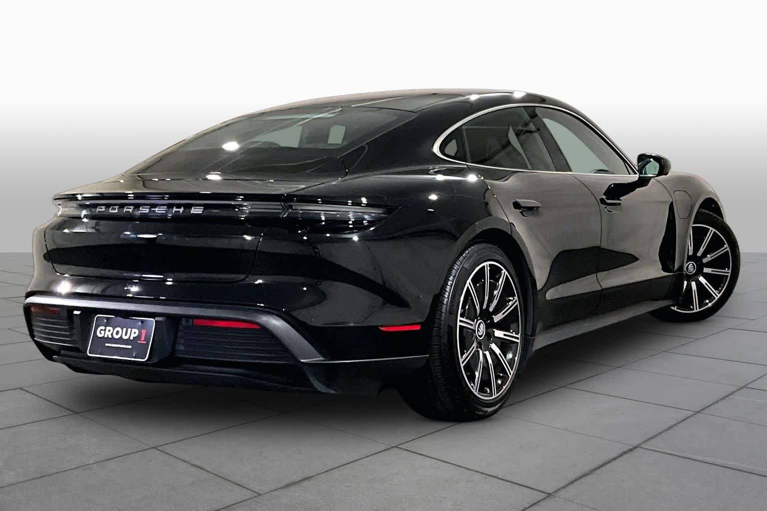 Used 2020 Porsche Taycan 4S AWD/4WD image 12