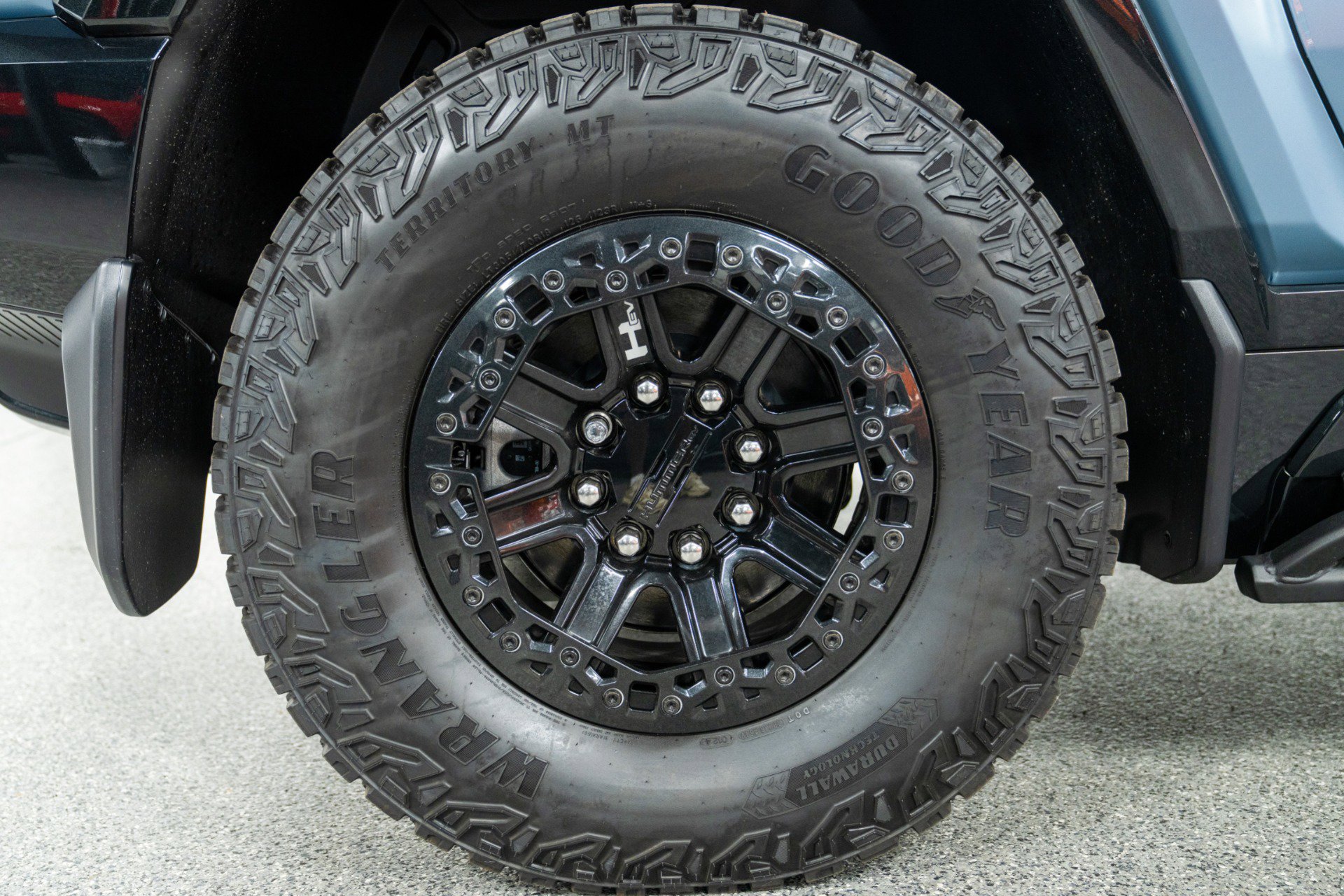 Used 2024 GMC Hummer EV 3X w/ Omega Edition image 39