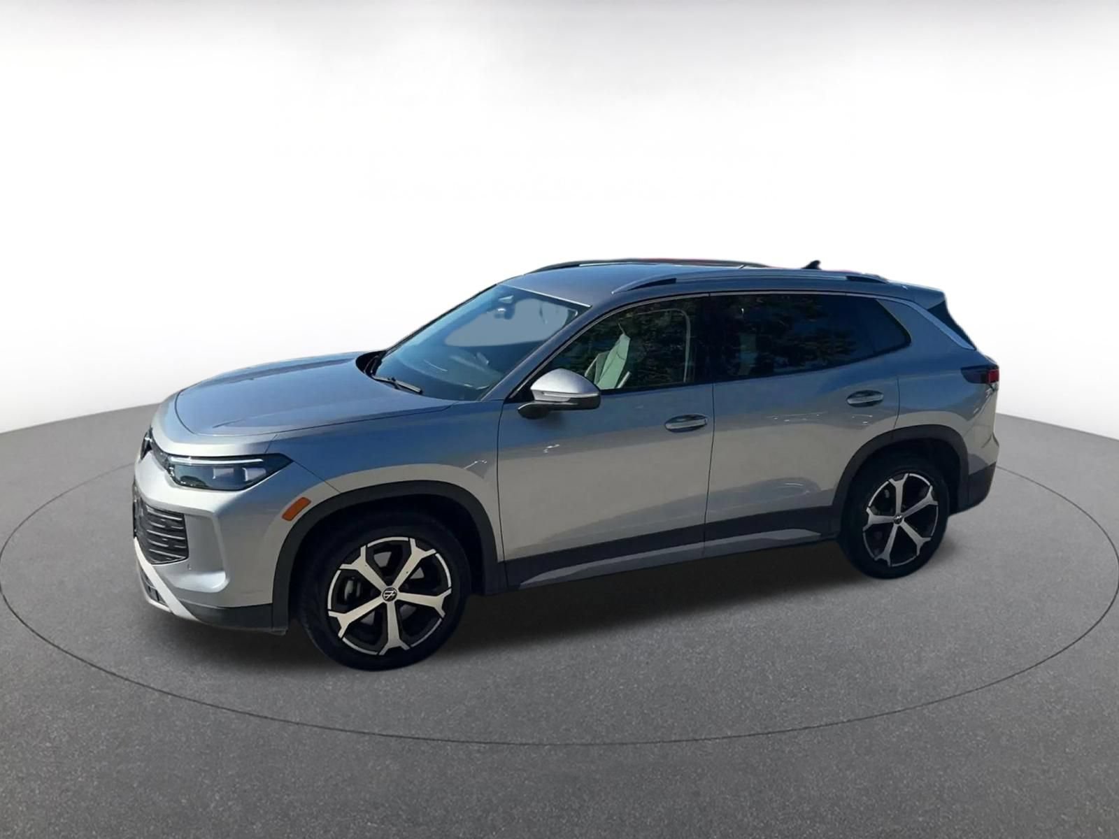 Used 2026 Volkswagen Tiguan SE AWD/4WD image 7