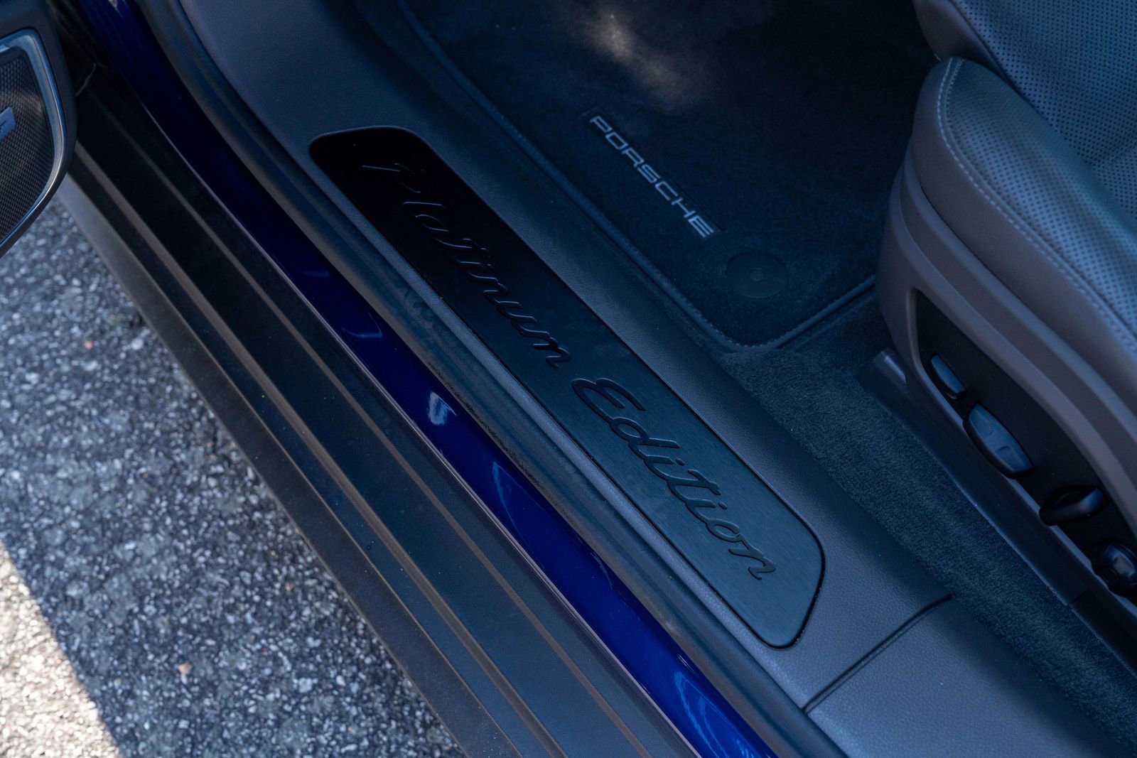 Certified 2023 Porsche Panamera Platinum Edition image 23