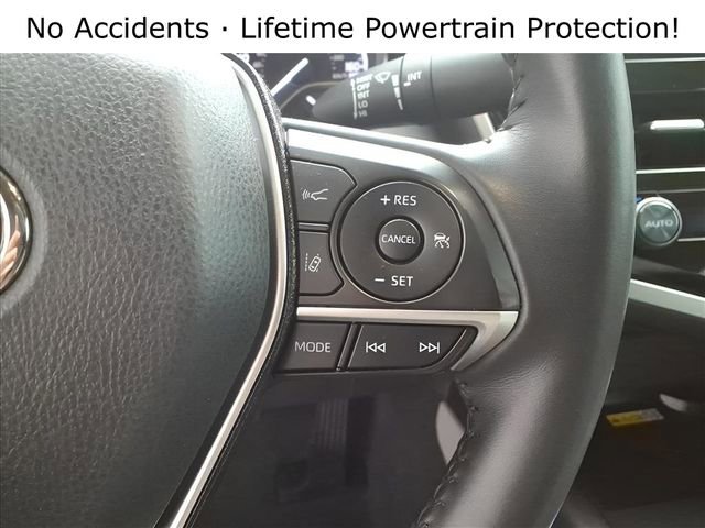 Used 2022 Toyota Camry XLE image 17