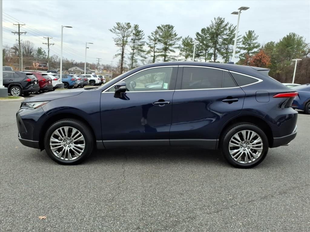 Used 2023 Toyota Venza Limited image 14