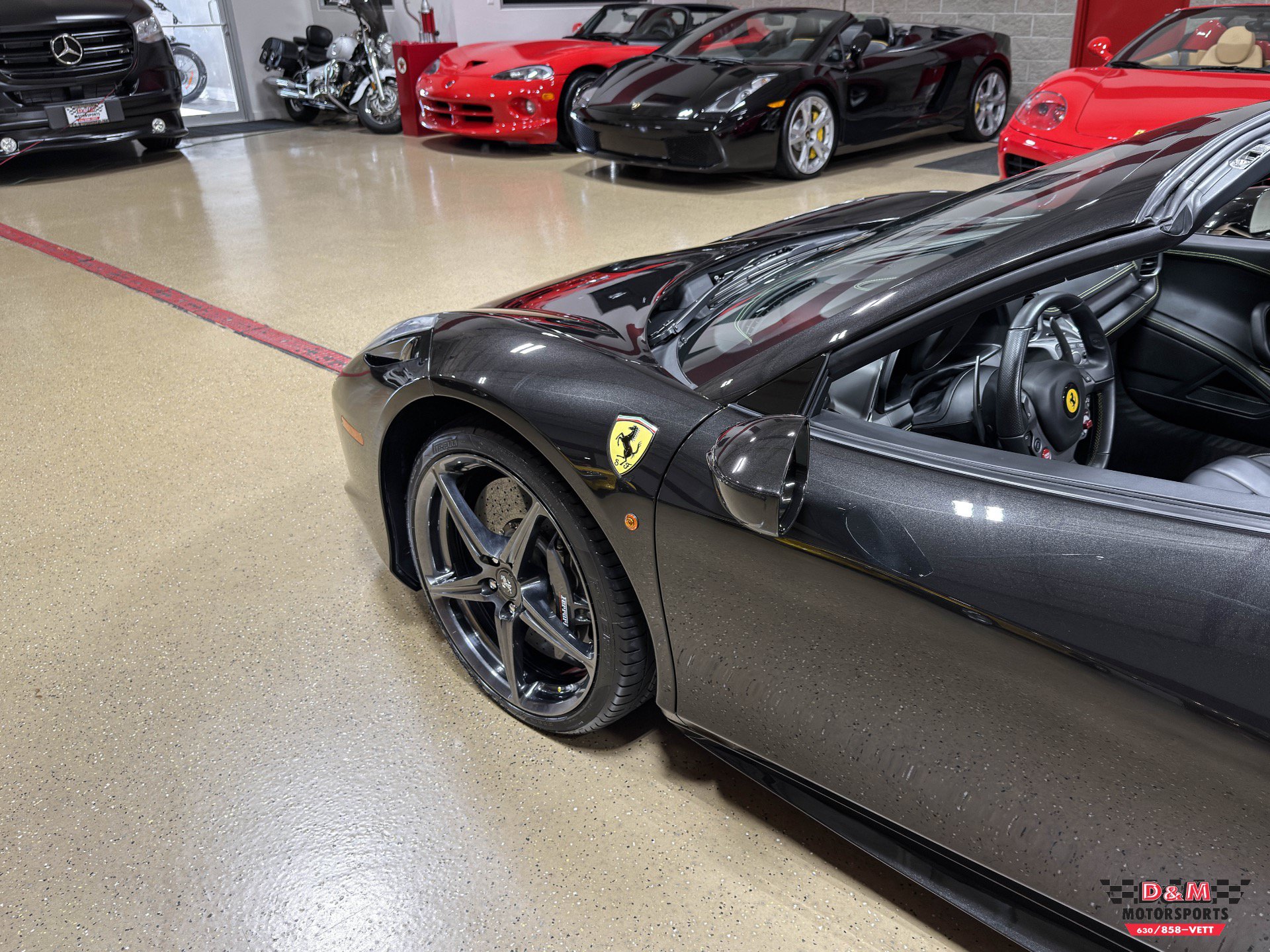 Used 2013 Ferrari 458 Spider RWD image 39