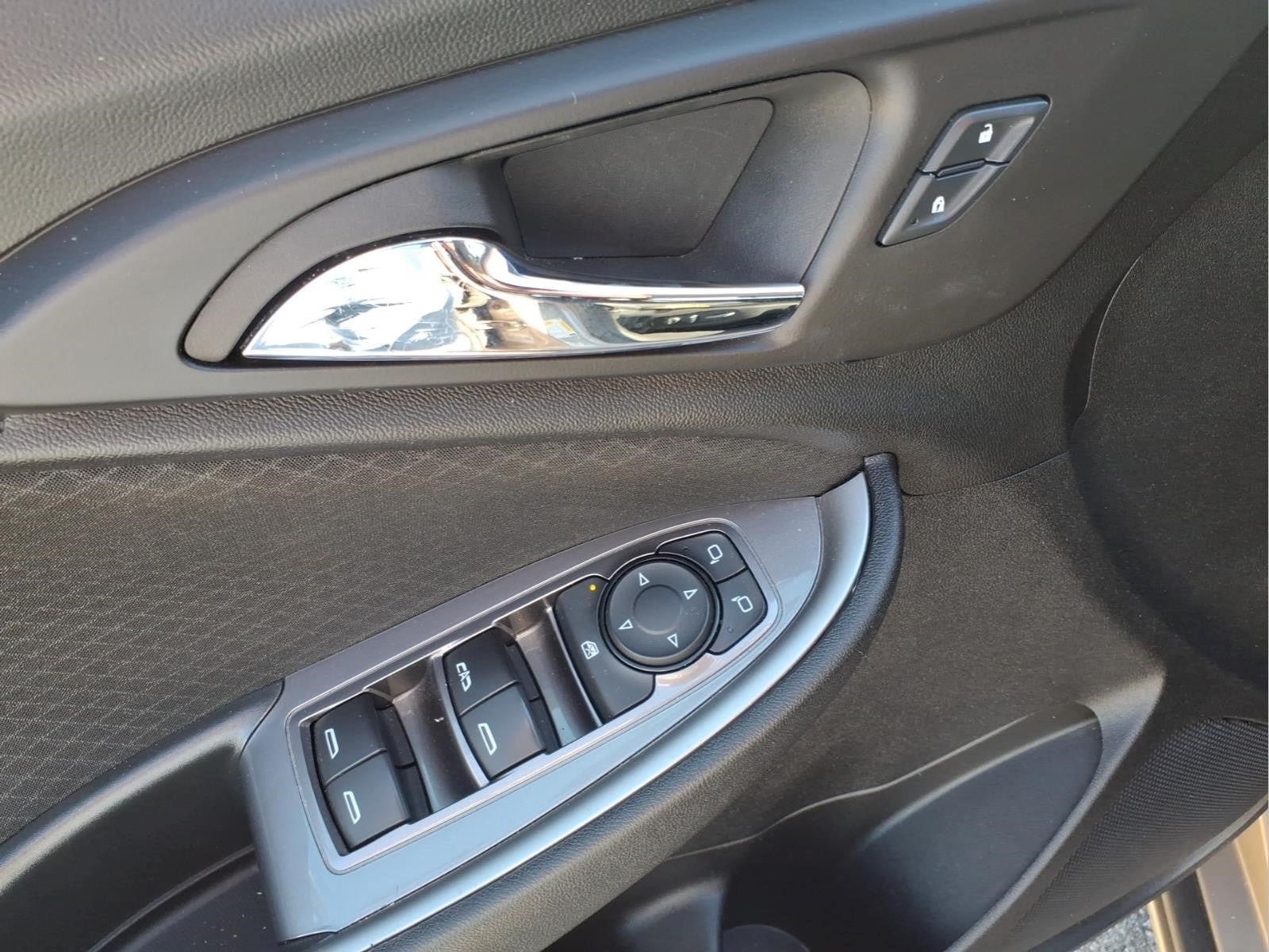 Used 2024 Chevrolet Malibu LT FWD image 14