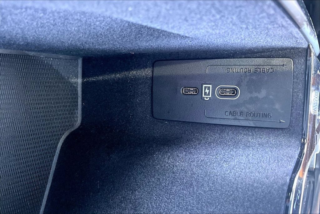 Certified 2023 Volvo XC90 B6 Core w/ Protection Package Premier AWD/4WD image 34