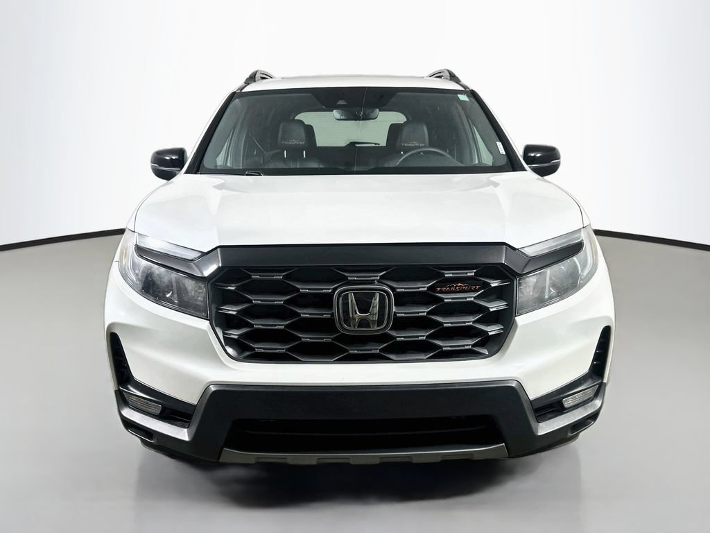 Used 2023 Honda Passport TrailSport image 2
