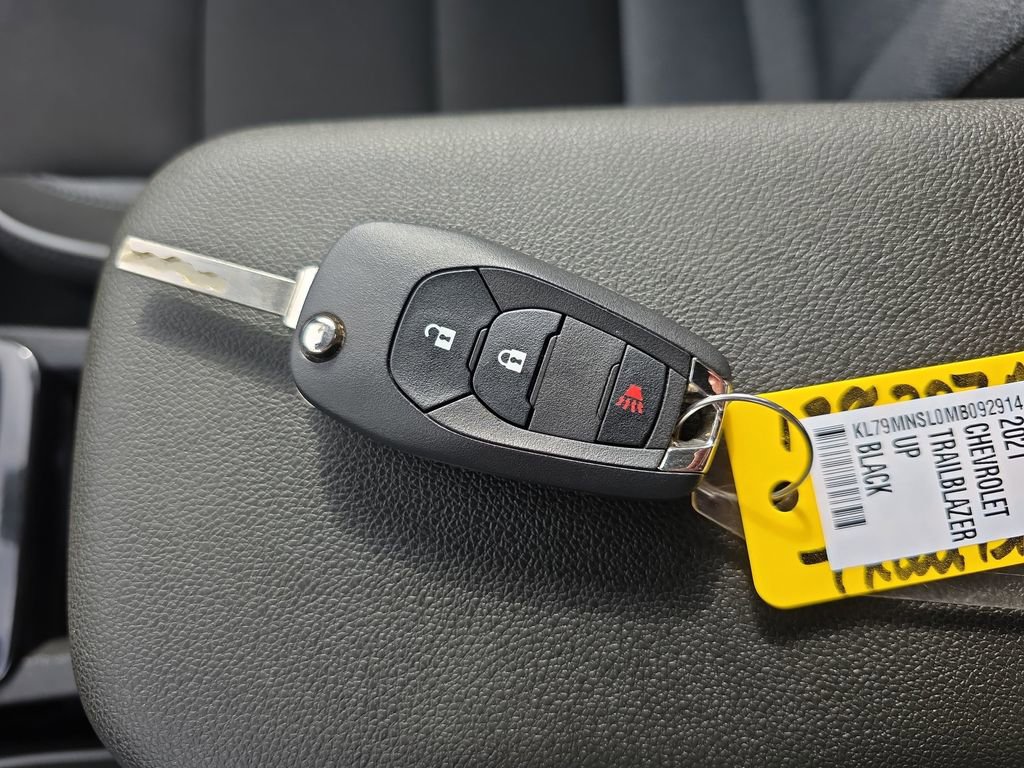 Used 2021 Chevrolet TrailBlazer LS image 29