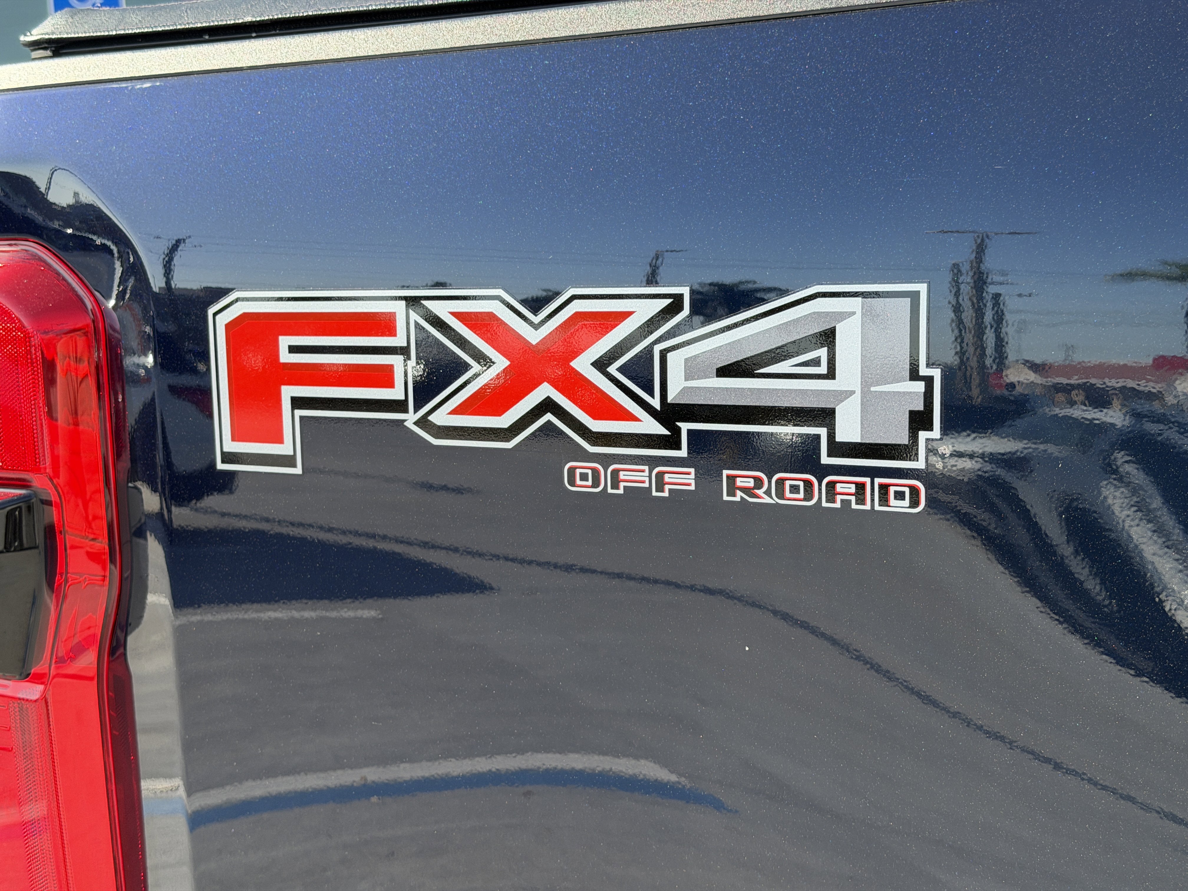 Used 2024 Ford F250 XLT w/ XLT Premium Package image 11