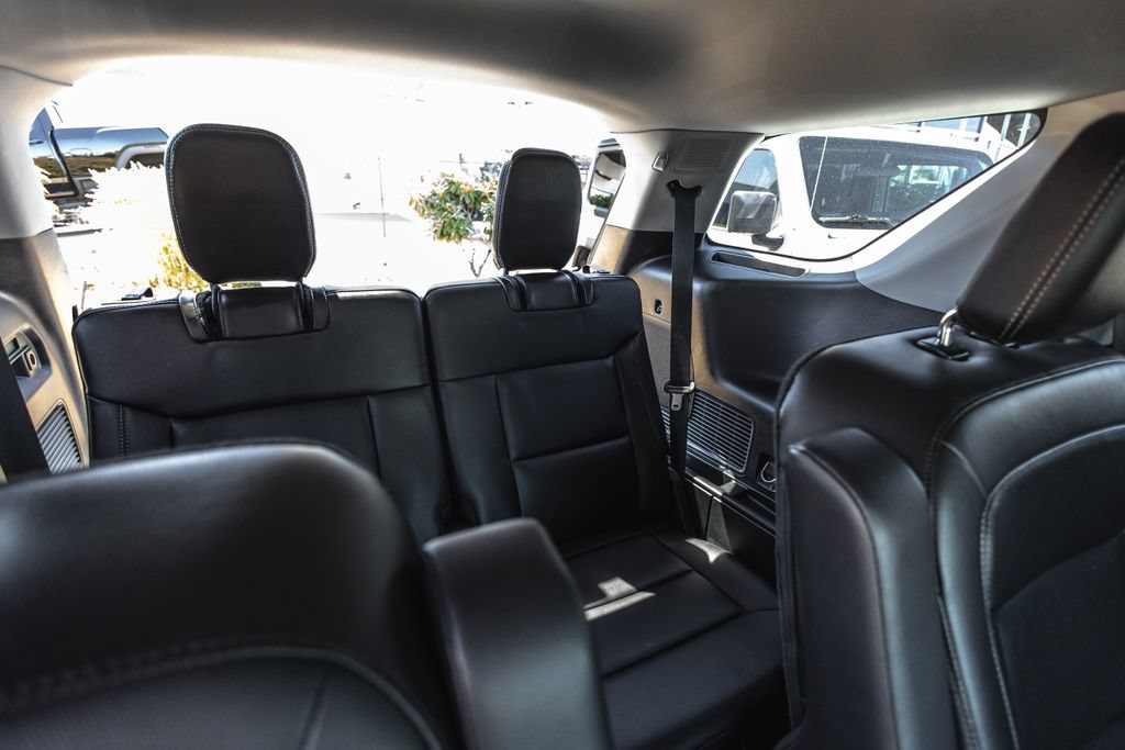 Used 2022 Ford Explorer Limited AWD/4WD image 31