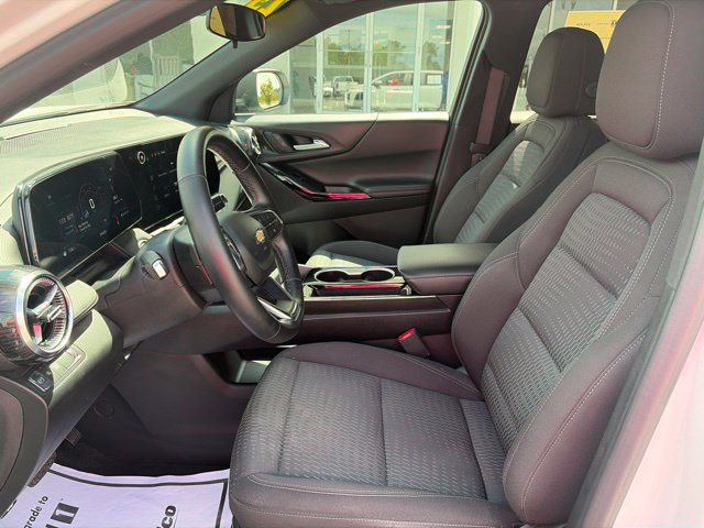 Used 2025 Chevrolet Equinox LT FWD image 6