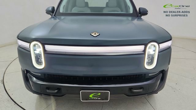 Used 2025 Rivian R1T Premium AWD/4WD image 9
