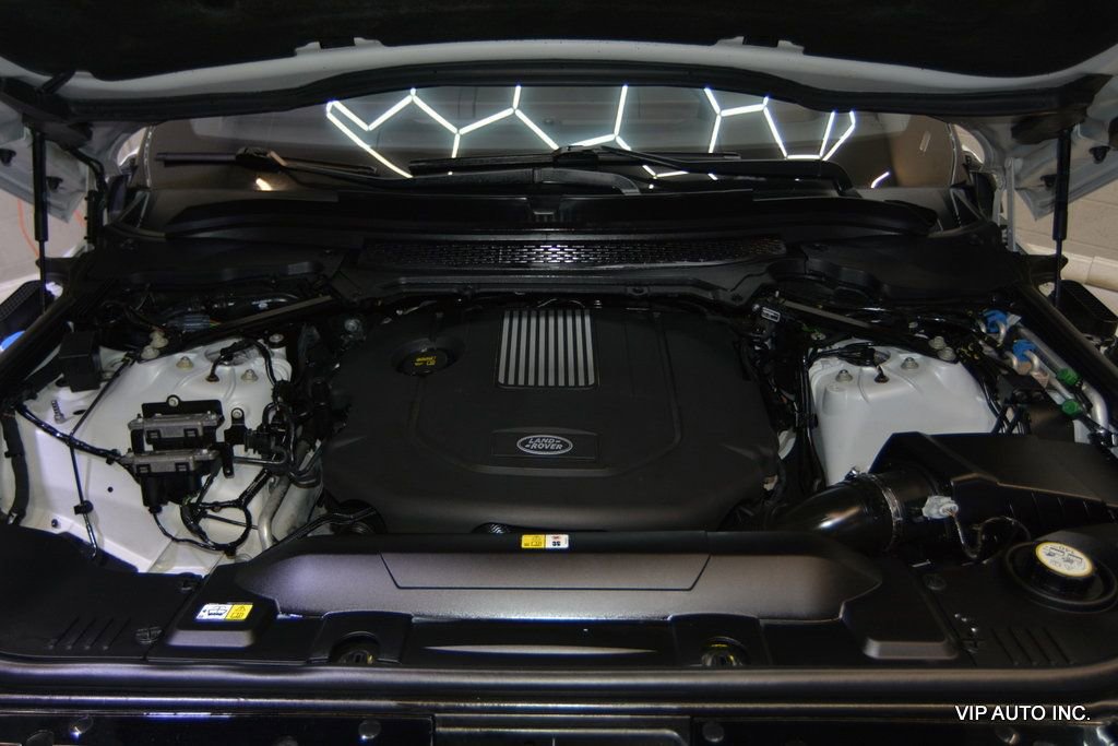 Used 2016 Land Rover Range Rover HSE image 29