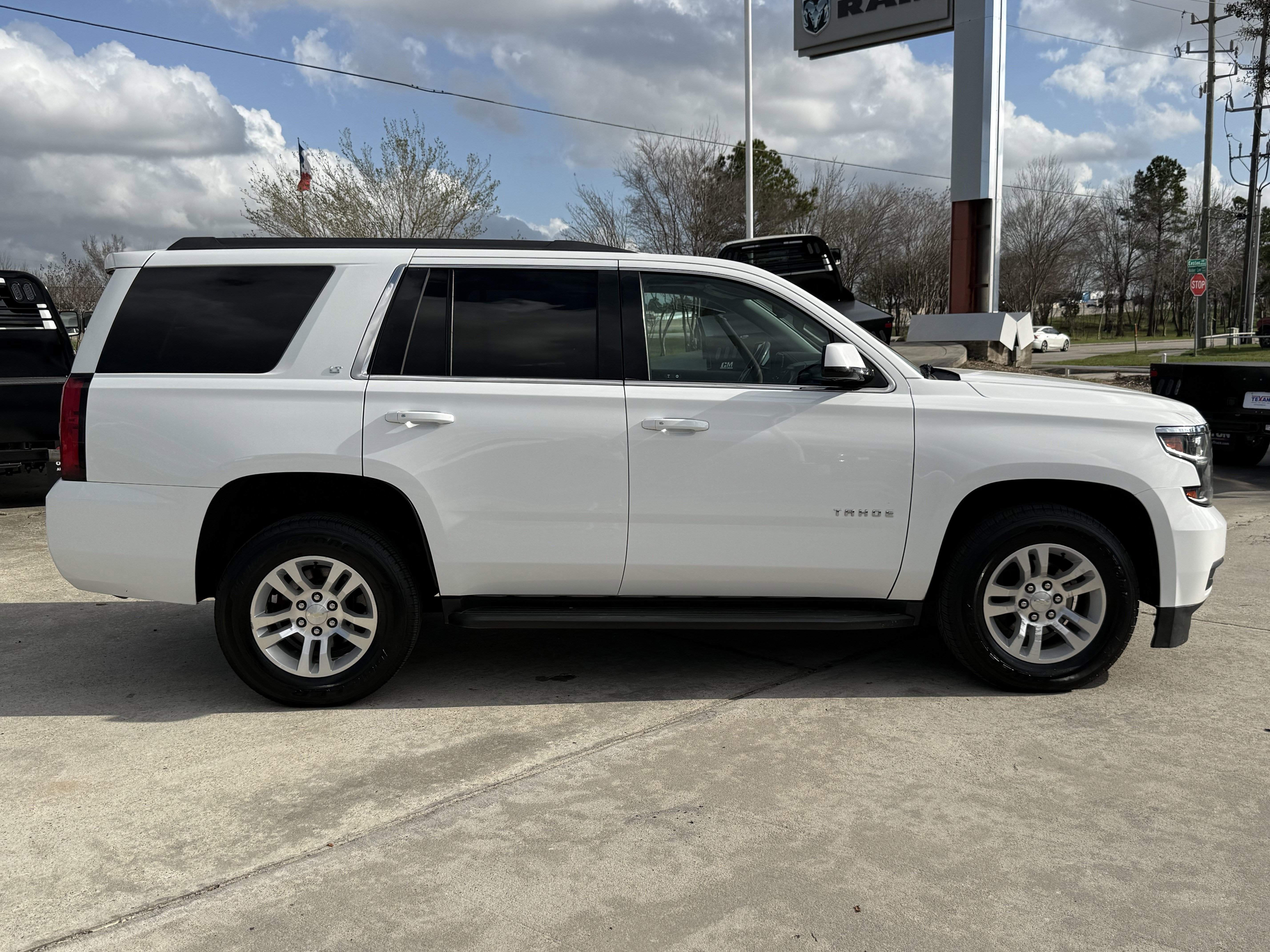 Used 2020 Chevrolet Tahoe LT image 3