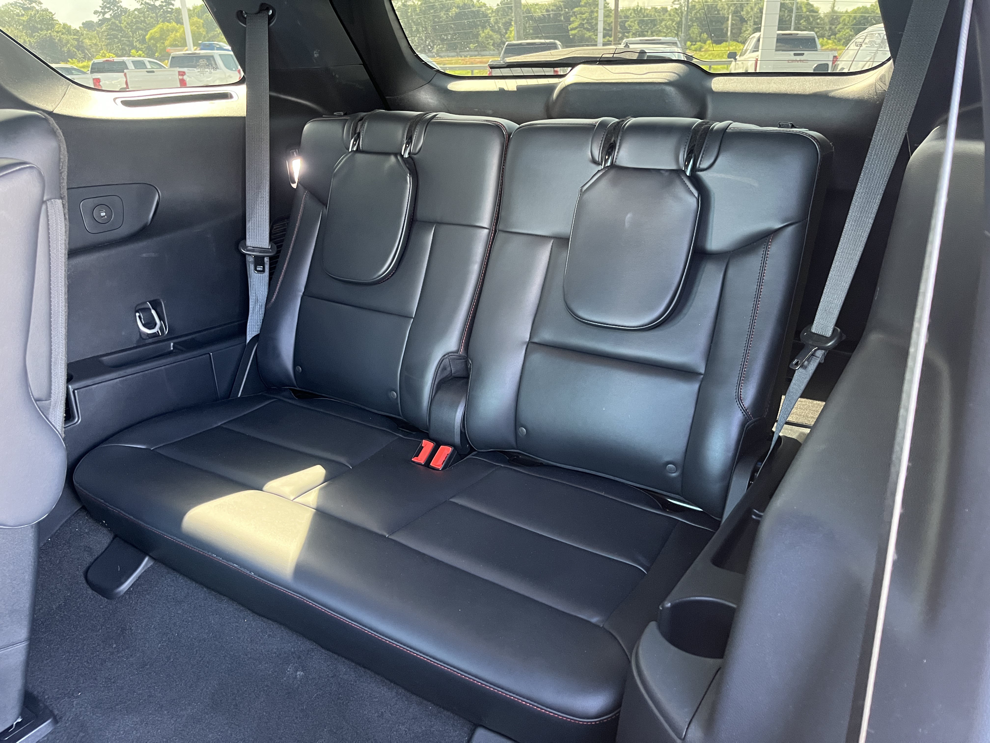 Used 2025 Ford Explorer ST AWD/4WD image 36