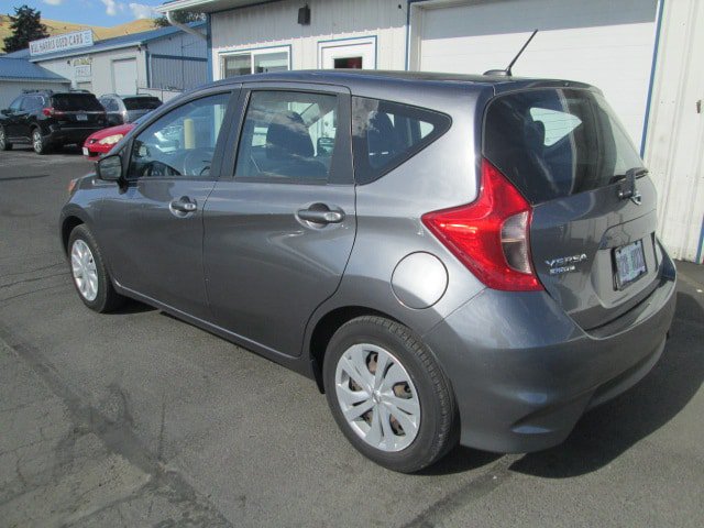 Used 2017 Nissan Versa Note SV FWD image 3