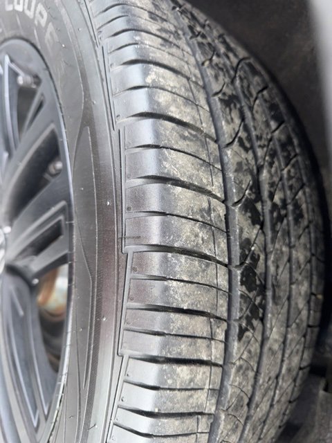 Used 2022 Volkswagen Tiguan SE R-Line image 22