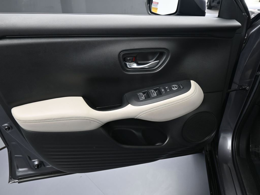 Used 2023 Honda HR-V EX-L image 13