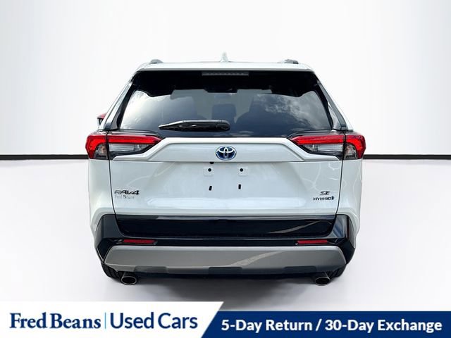 Used 2022 Toyota RAV4 SE w/ Convenience Package image 6