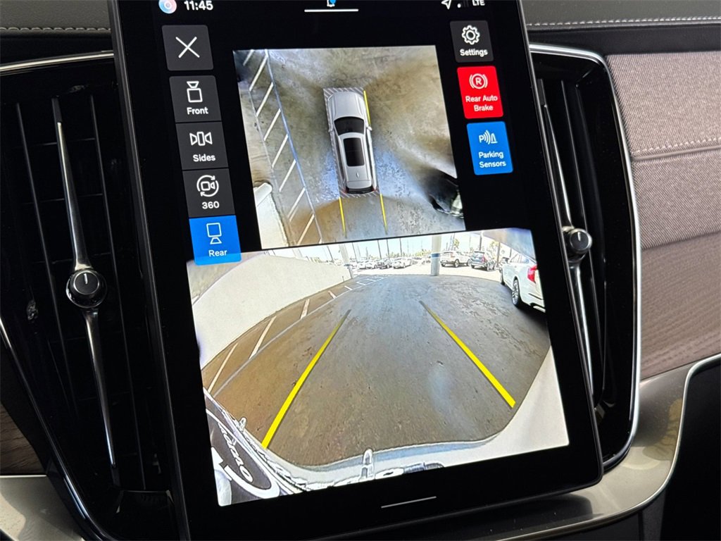 New 2026 Volvo XC90 T8 Plus image 20