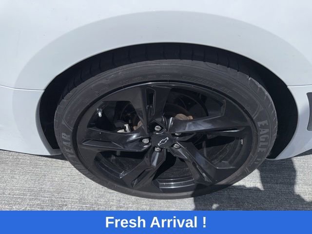 Used 2022 Chevrolet Camaro LT w/ RS Package image 14