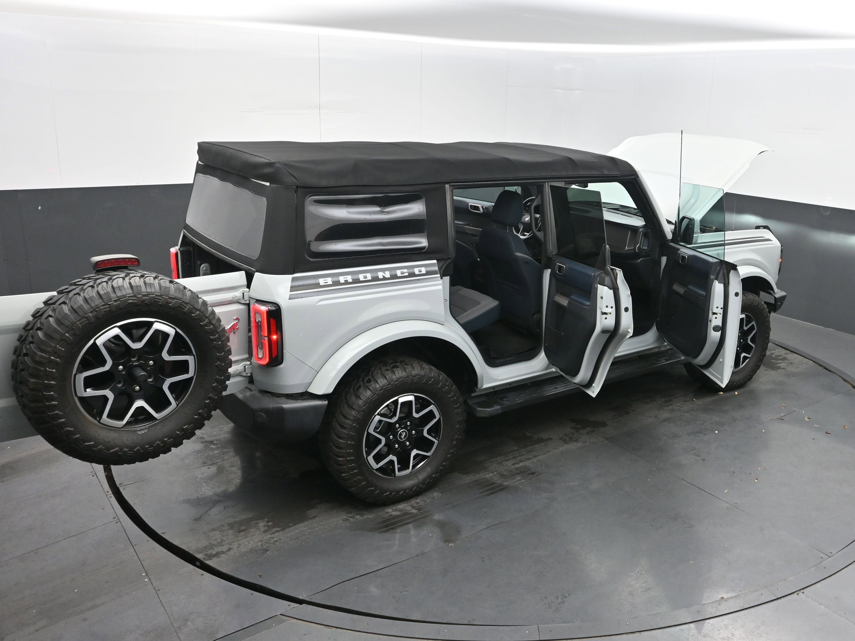 Used 2021 Ford Bronco Outer Banks image 45