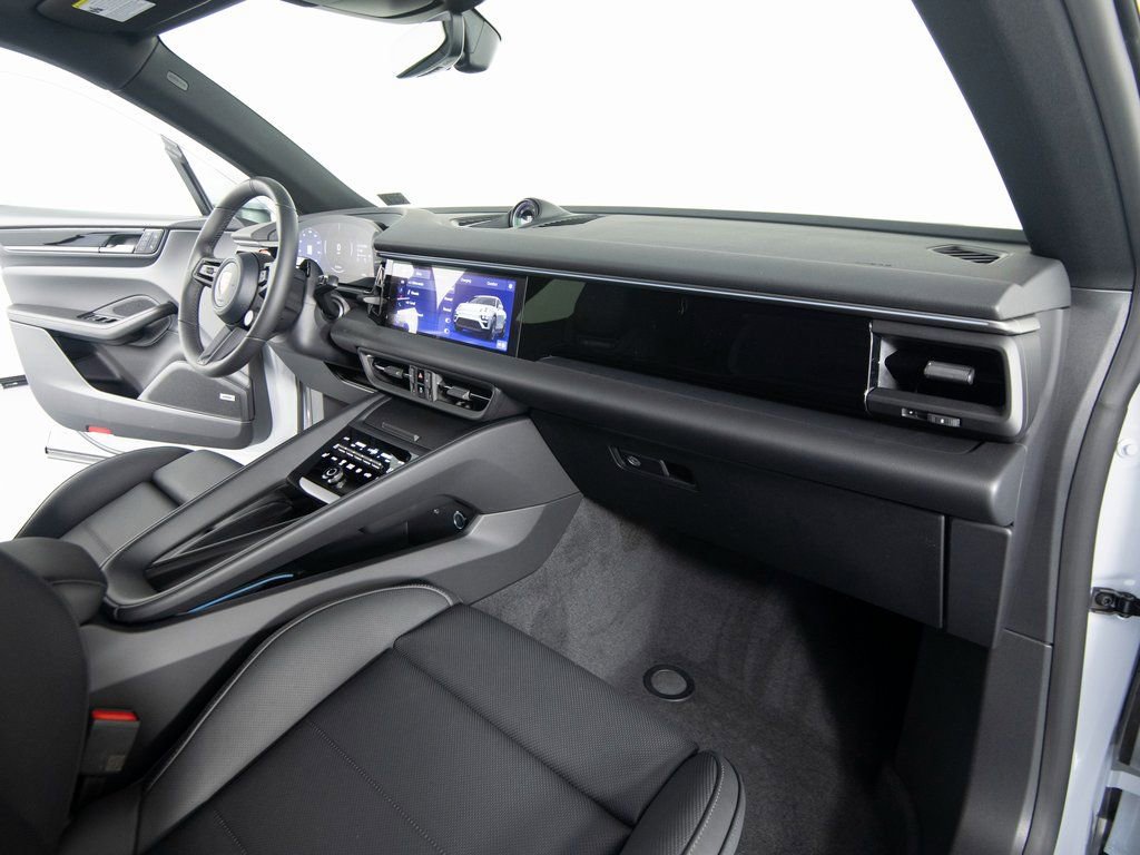 New 2026 Porsche Macan 4S Electric image 30