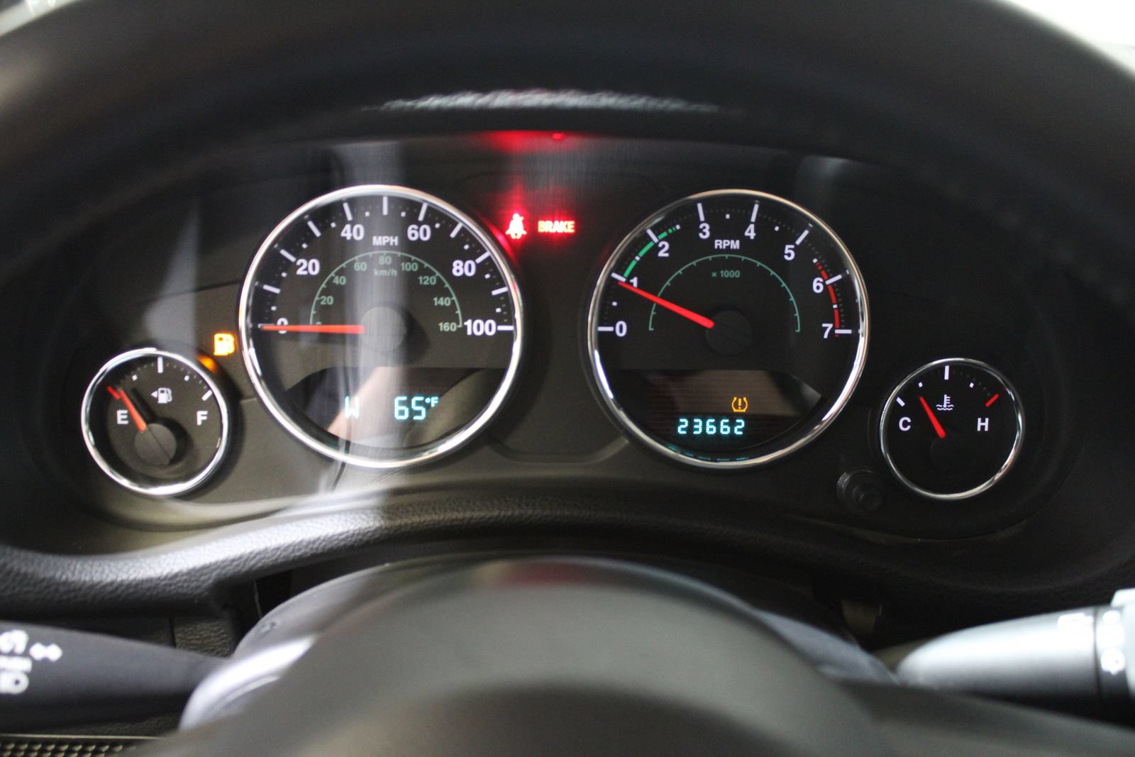 Used 2011 Jeep Wrangler Rubicon w/ Dual Top Group AWD/4WD image 24