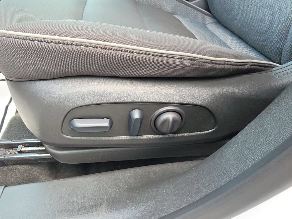 Certified 2024 Chevrolet TrailBlazer LT w/ Convenience Package FWD image 27