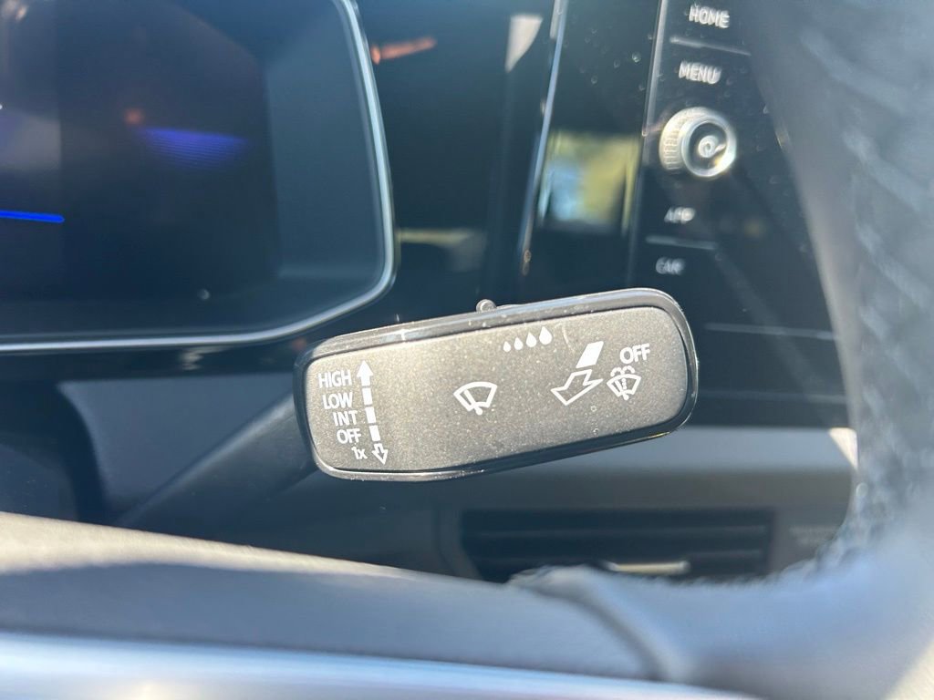 Used 2025 Volkswagen Jetta Sport image 22