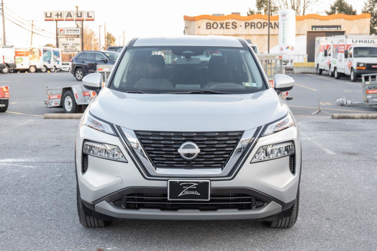 Used 2023 Nissan Rogue SV image 5