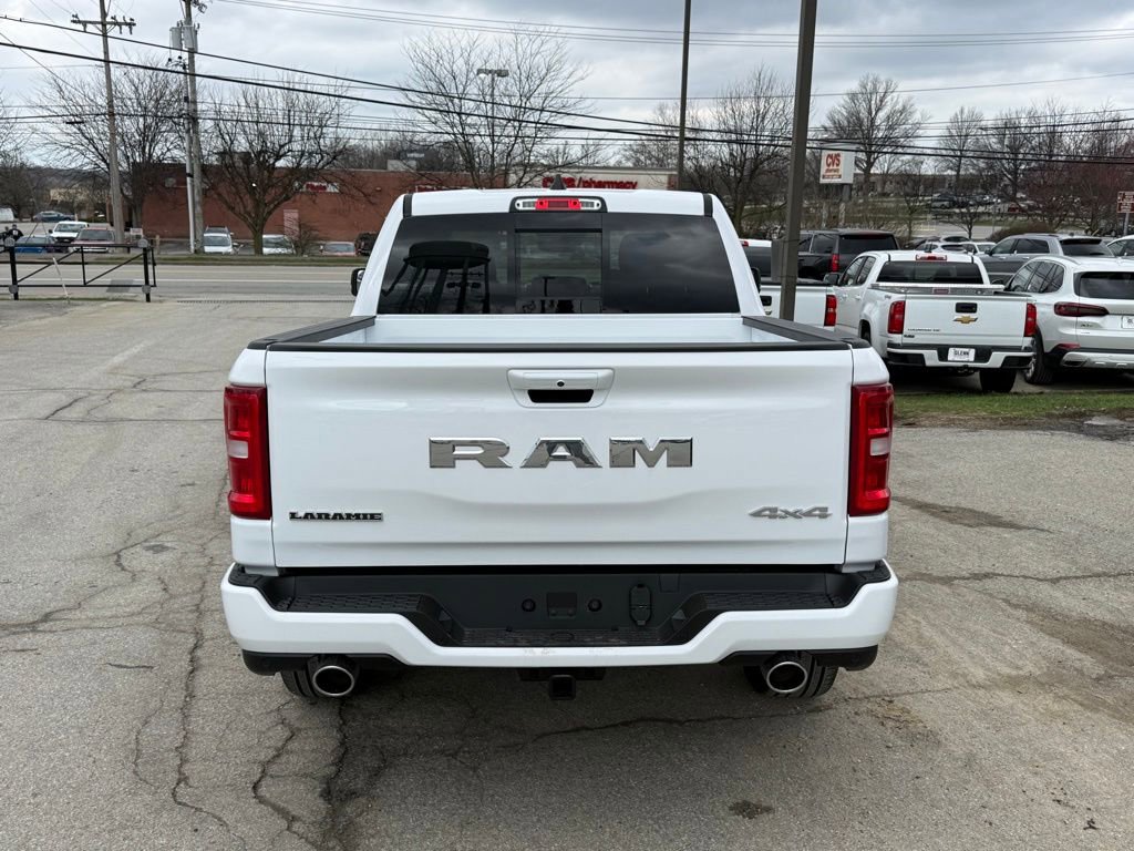 New 2026 RAM 1500 Laramie AWD/4WD image 7