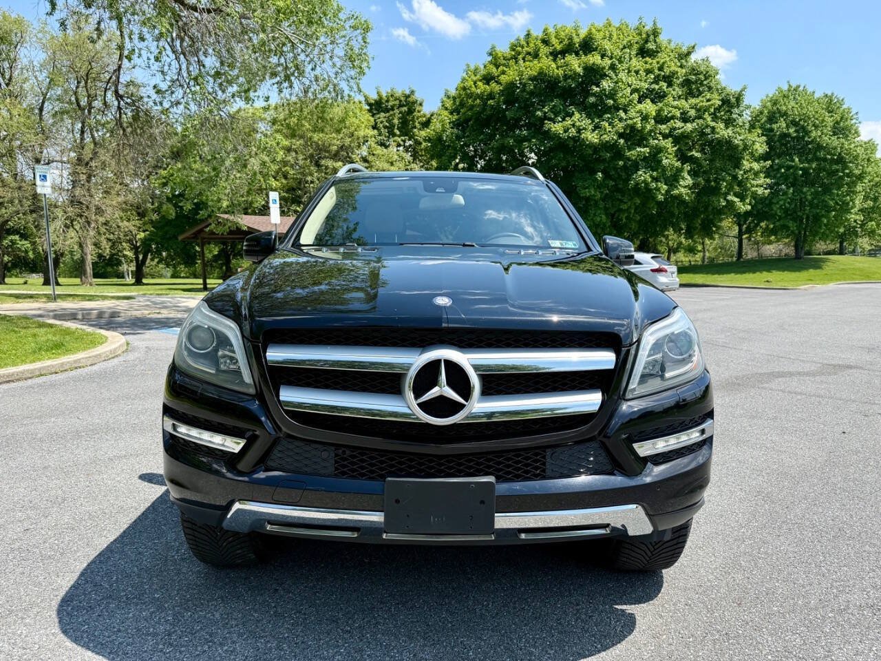 Used 2013 Mercedes-Benz GL 450 4MATIC w/ Premium 1 Pkg image 2