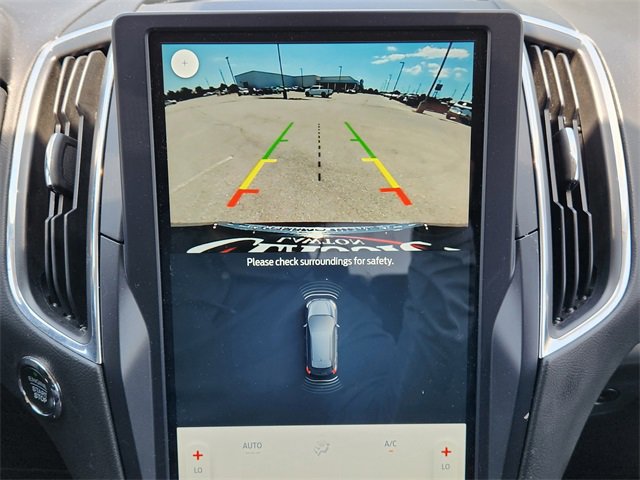 Used 2022 Ford Edge Titanium image 20