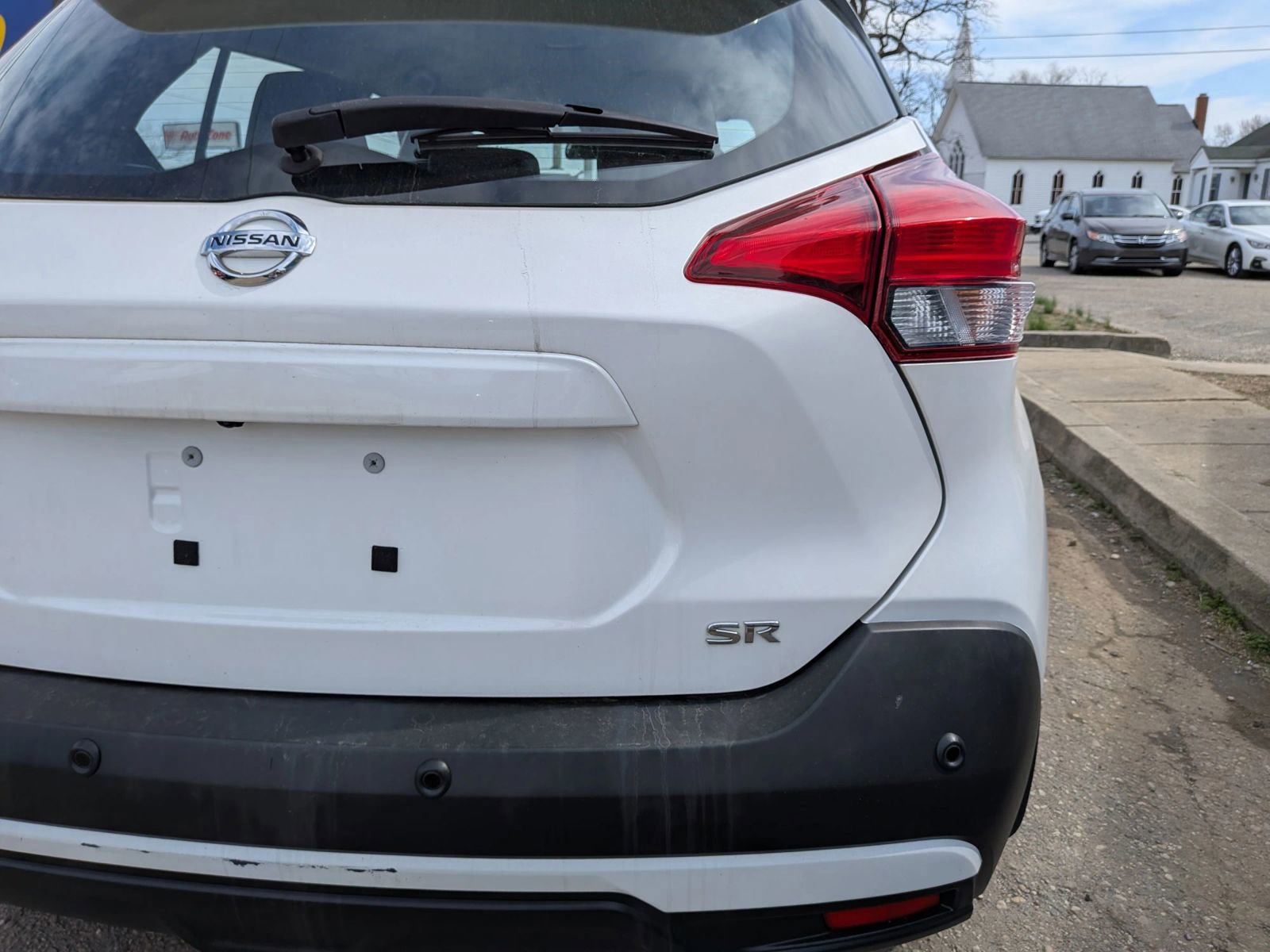 Used 2020 Nissan Kicks SR w/ SR Premium Package image 15