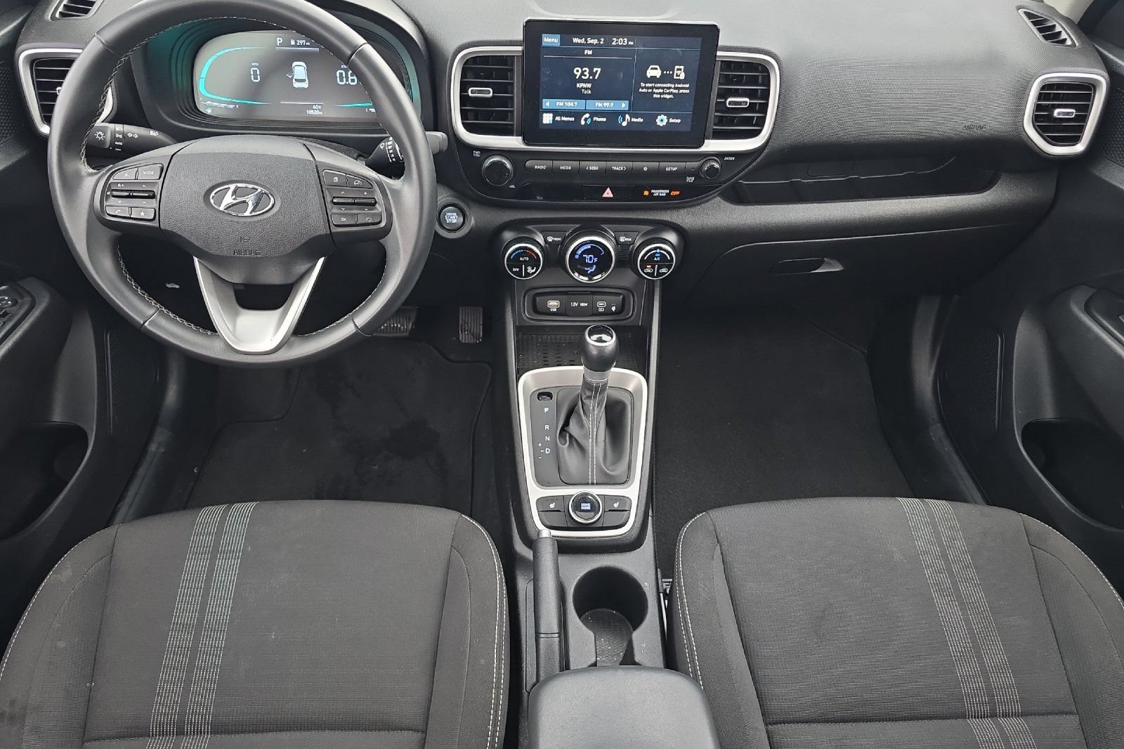 Used 2026 Hyundai Venue SEL FWD image 13