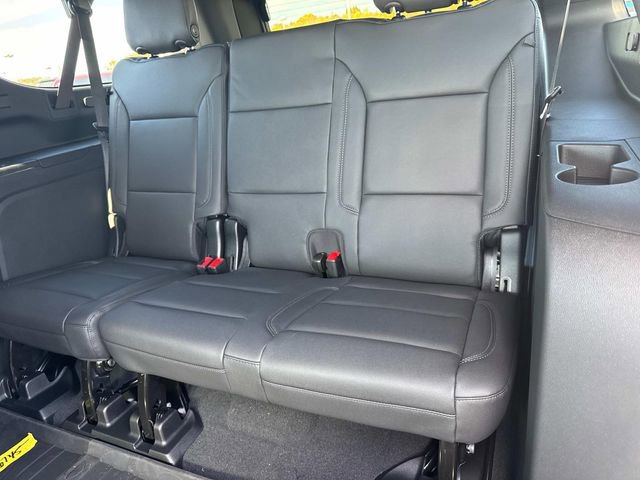 New 2026 Chevrolet Suburban LT w/ Comfort Package image 17