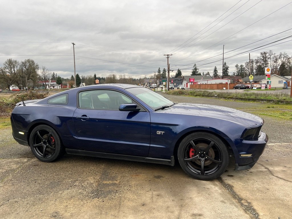 Used 2010 Ford Mustang GT image 9