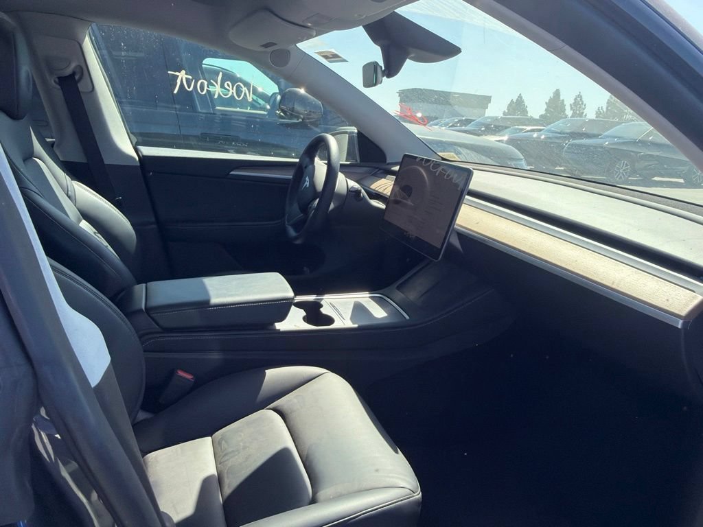 Used 2024 Tesla Model Y Long Range AWD/4WD image 6