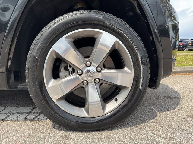 Used 2014 Jeep Grand Cherokee Overland w/ Advanced Technology Group image 9